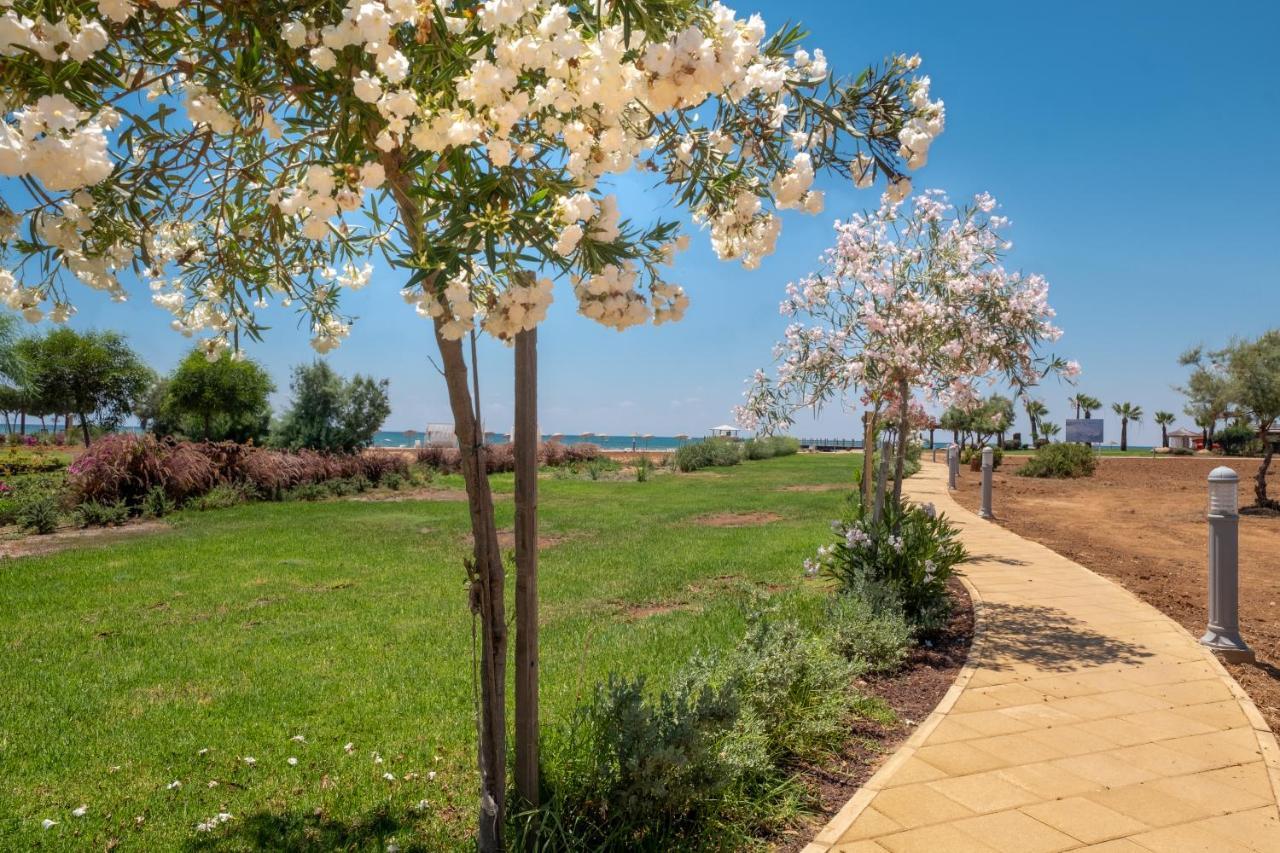 Thalassa Beach Resort & Spa Retreat Vokolidha Exterior foto